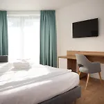 Spark By Hilton Resort