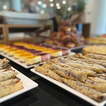 Spark By Hilton 3* פוביירובו