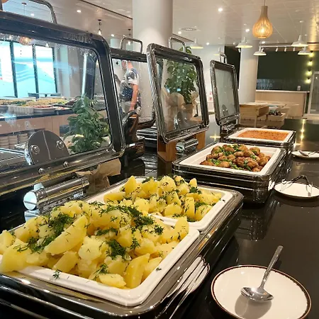 Spark By Hilton Resort