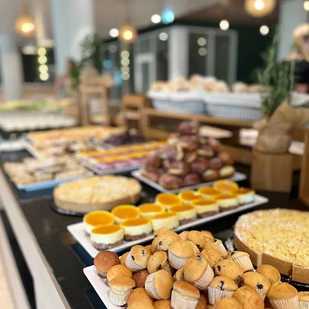 Spark By Hilton Resort