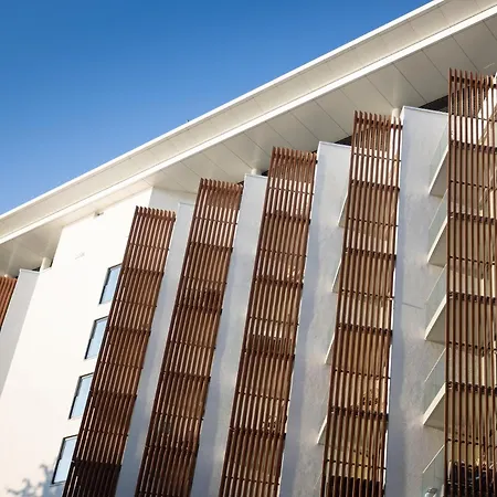 Spark By Hilton פוביירובו