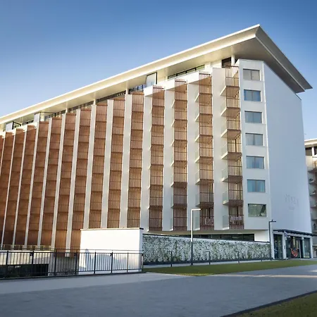 Spark By Hilton 3* פוביירובו