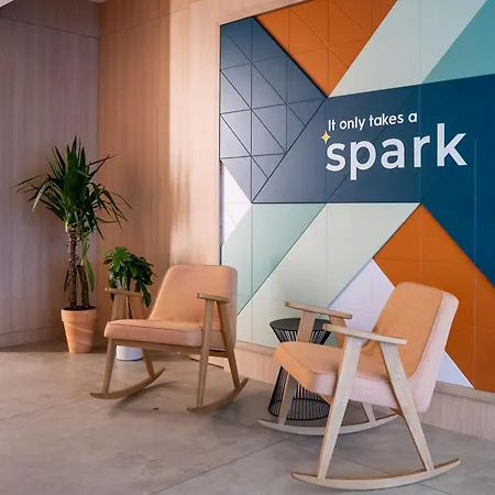 אתר נופש Spark By Hilton 3*