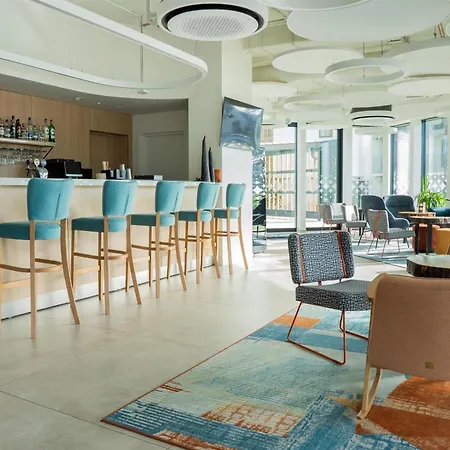 Spark By Hilton אתר נופש