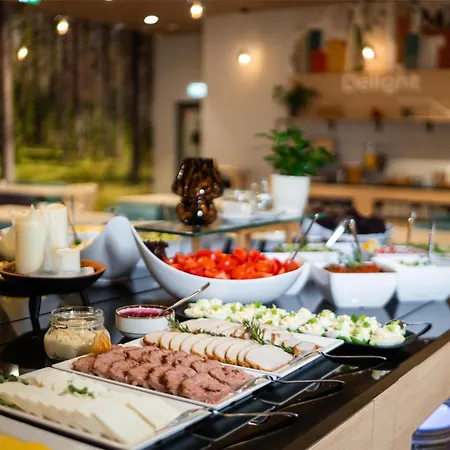 אתר נופש Spark By Hilton 3*