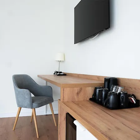 Spark By Hilton 3* פוביירובו