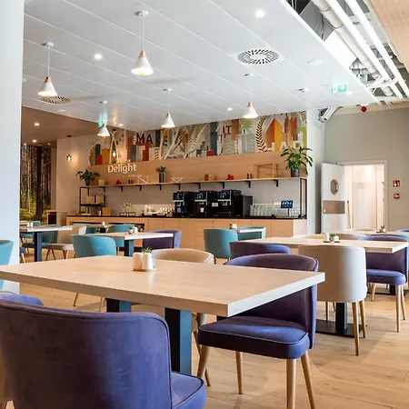 Spark By Hilton פוביירובו