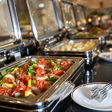 Spark By Hilton 3*