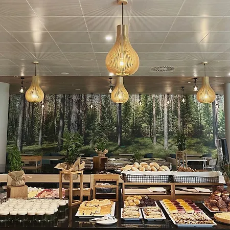 אתר נופש Spark By Hilton פוביירובו